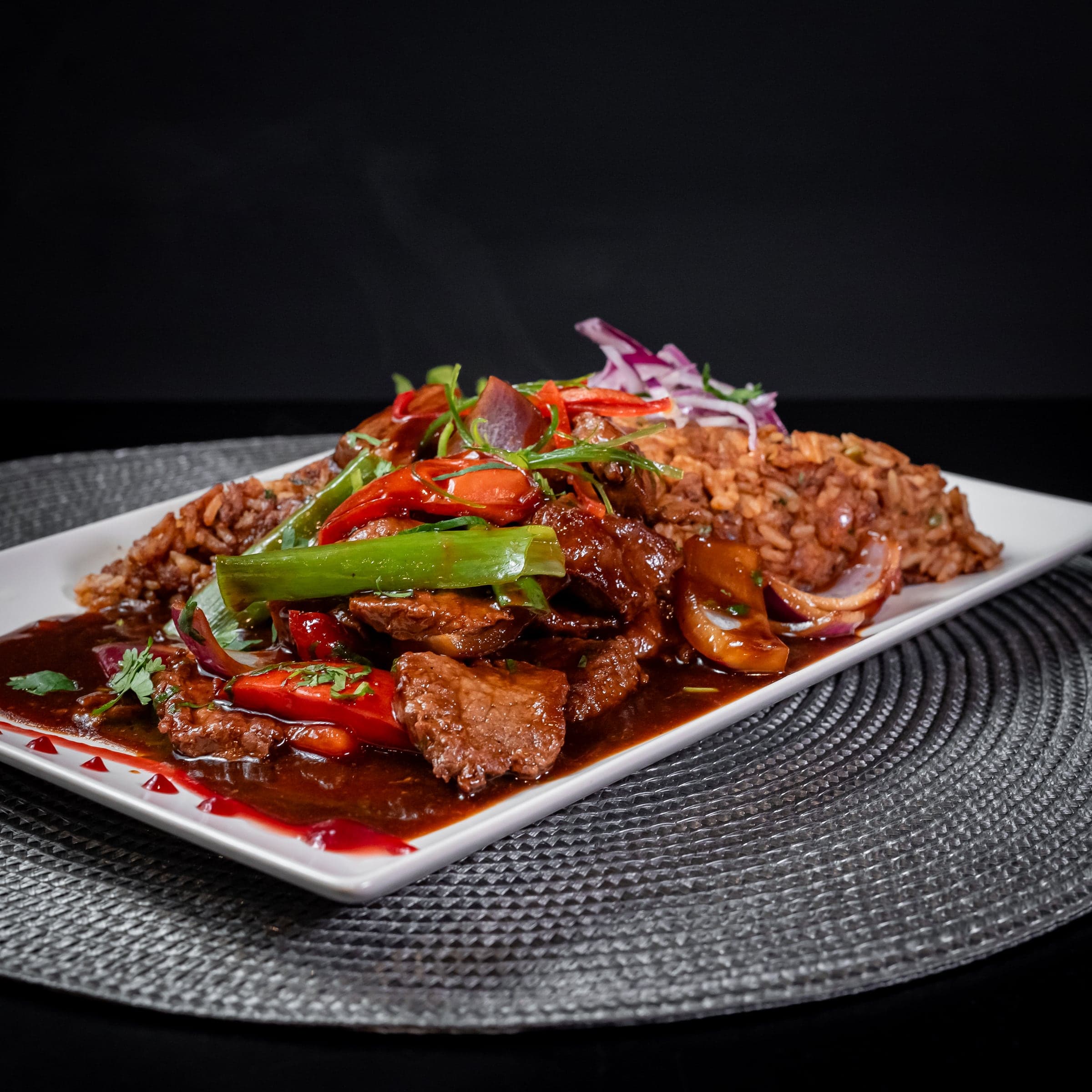 Ternera con verduras salteada al wok en Jama